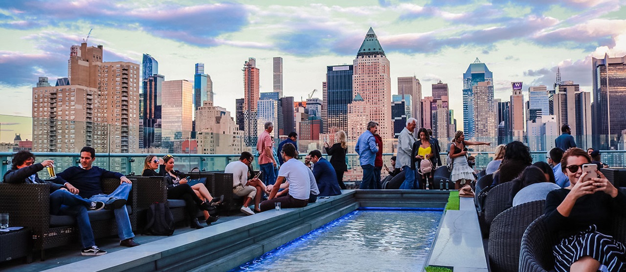 Rooftop Bars NYC Hero (1)